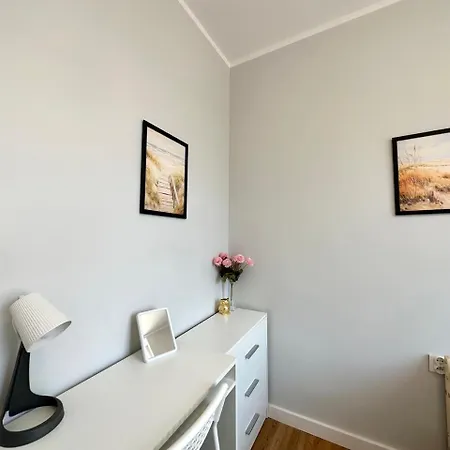 Mmrent Lighthouse Danzig